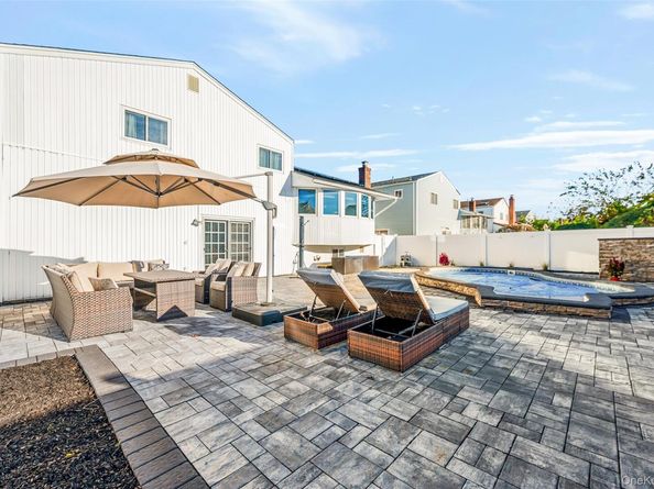 3930 Jane Lane, Oceanside NY 11572