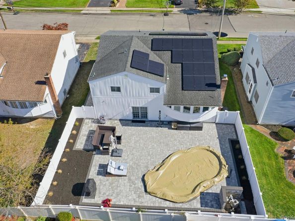 3930 Jane Lane, Oceanside NY 11572