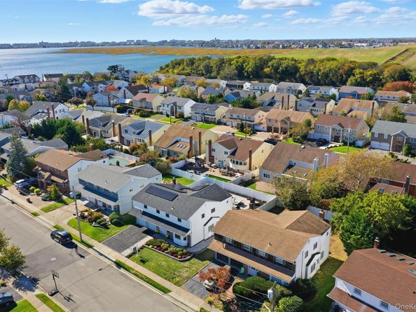 3930 Jane Lane, Oceanside NY 11572