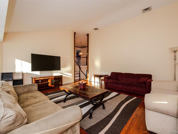 3930 Jane Lane, Oceanside NY 11572
