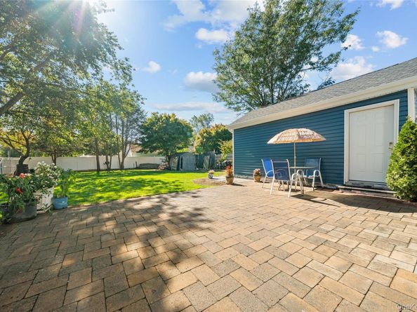 84 E 9th Street, Huntington Station NY 11746