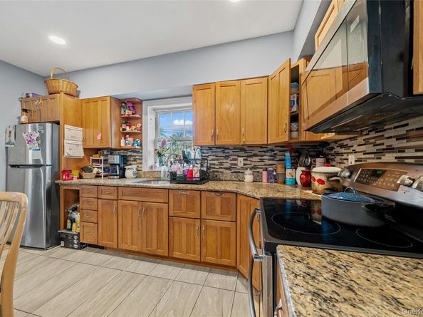 84 E 9th Street, Huntington Station NY 11746
