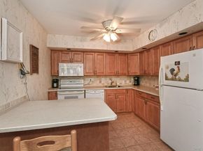 400 Fulton Street 8A, Farmingdale NY 11735