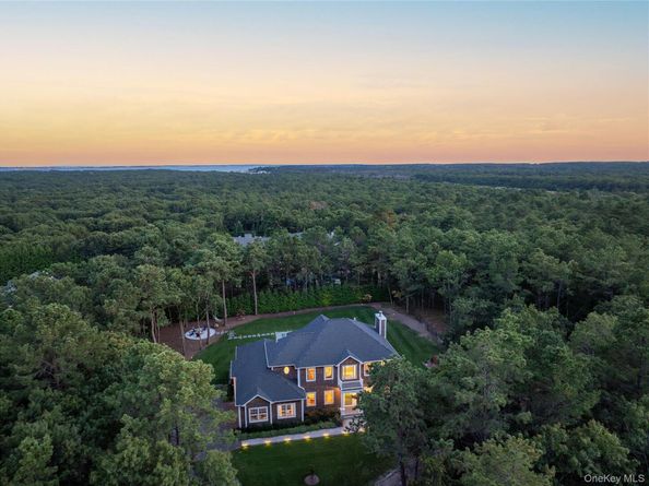 6 Clara Drive, East Quogue NY 11942