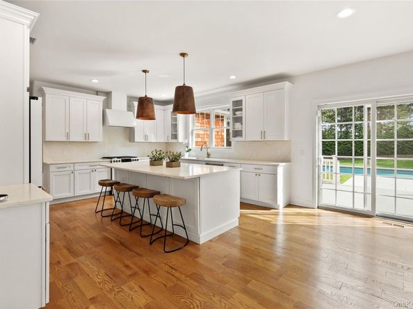 6 Clara Drive, East Quogue NY 11942