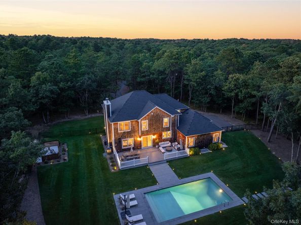 6 Clara Drive, East Quogue NY 11942