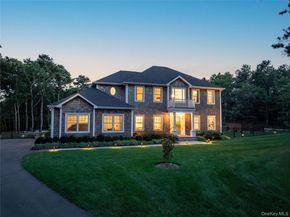 6 Clara Drive, East Quogue NY 11942