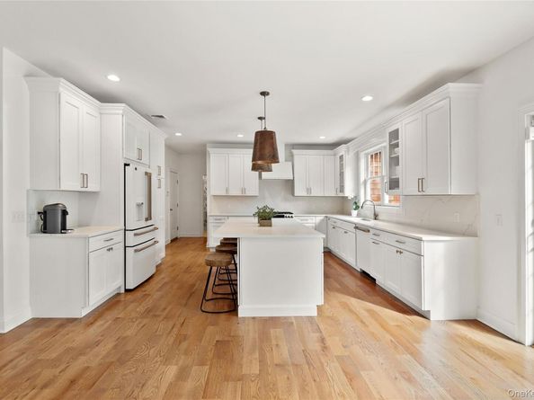 6 Clara Drive, East Quogue NY 11942