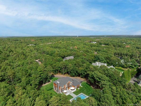 6 Clara Drive, East Quogue NY 11942