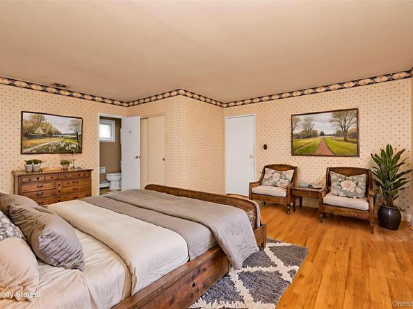 202 Cedar Road, East Northport NY 11731