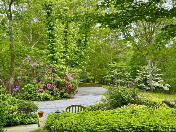 972 Noyack Path, Water Mill NY 11976