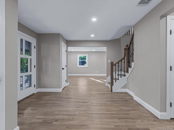 11 Gorham Lane, Dix Hills NY 11746