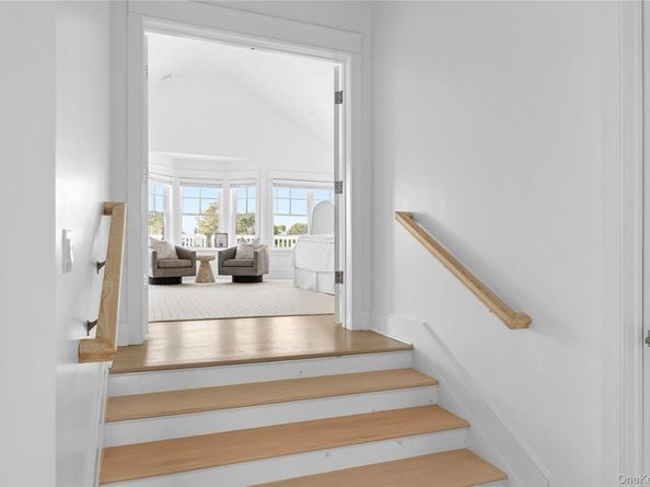 13 Beach Lane, Westhampton Beach NY 11978