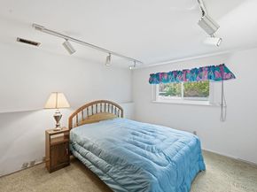 18 Dunhill Road, Manhasset Hills NY 11040