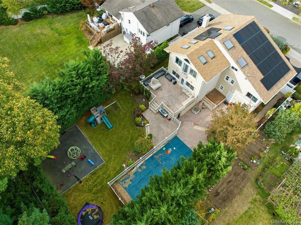 12 Flo Drive, Syosset NY 11791