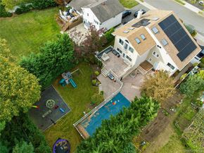 12 Flo Drive, Syosset NY 11791