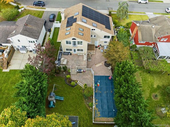 12 Flo Drive, Syosset NY 11791