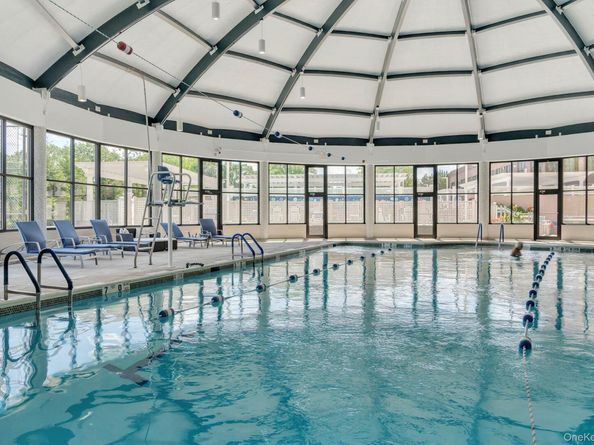 27010 Grand Central Parkway 4U, Floral Park NY 11005