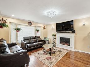 1 Wayland Road, Plainview NY 11803