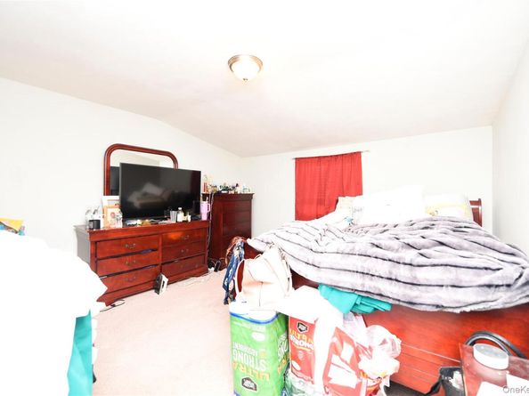 18 Pennwood Drive, Mastic Beach NY 11951