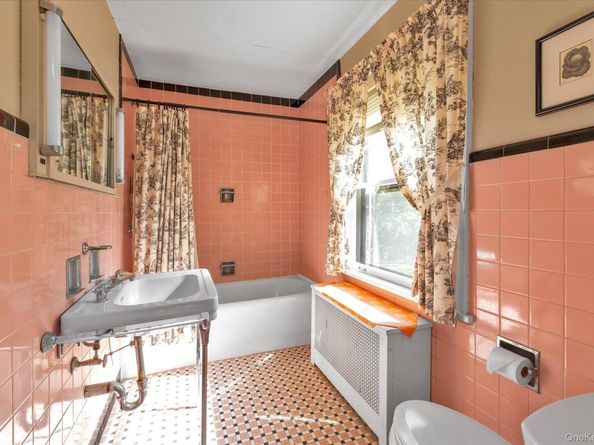 57 Beacon Hill Road, Port Washington NY 11050