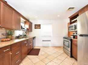 2093 Baylis Avenue, Elmont NY 11003