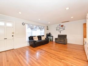 2093 Baylis Avenue, Elmont NY 11003