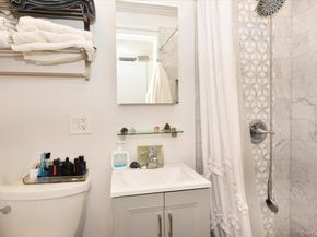 2093 Baylis Avenue, Elmont NY 11003