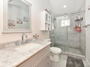 2093 Baylis Avenue, Elmont NY 11003