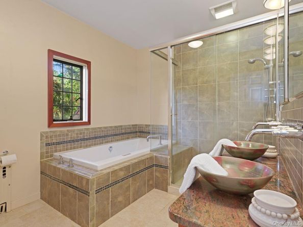 76 Vaughn Avenue, New Rochelle NY 10801