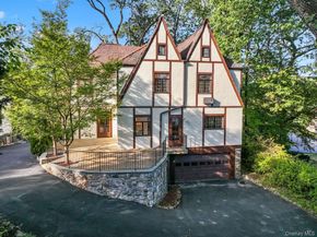 76 Vaughn Avenue, New Rochelle NY 10801