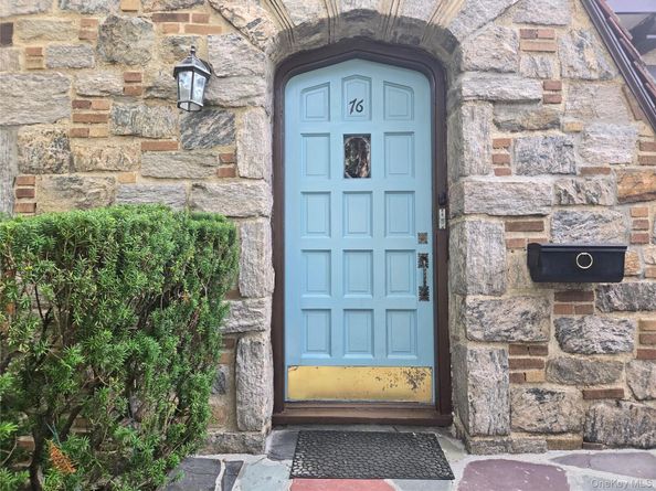76 Vaughn Avenue, New Rochelle NY 10801