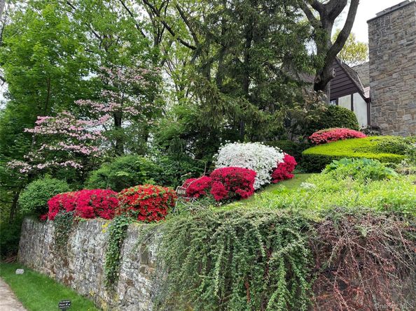 76 Vaughn Avenue, New Rochelle NY 10801