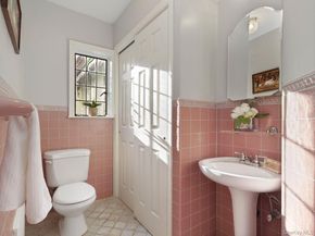 76 Vaughn Avenue, New Rochelle NY 10801