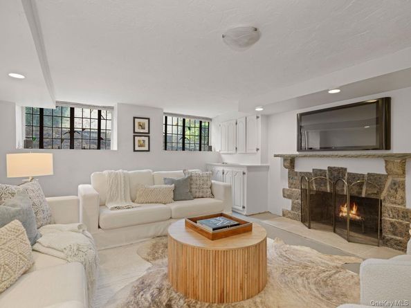 76 Vaughn Avenue, New Rochelle NY 10801
