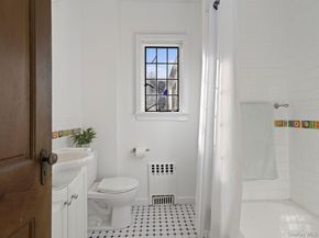 76 Vaughn Avenue, New Rochelle NY 10801