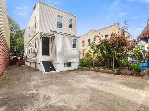 7021 72nd Place, Glendale NY 11385