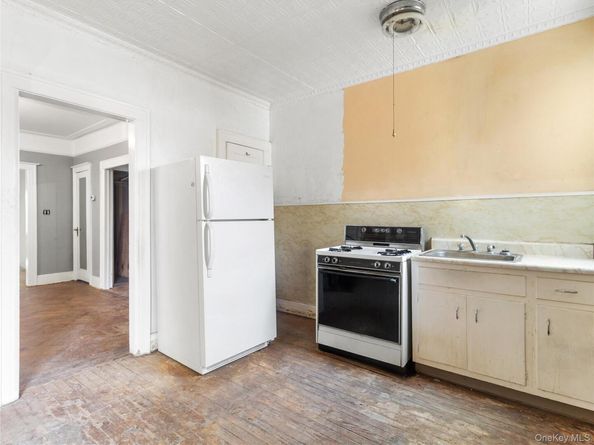 7021 72nd Place, Glendale NY 11385