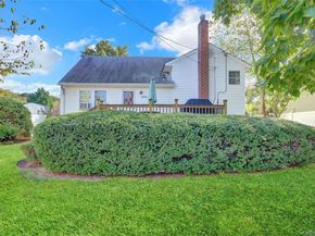 60 Elizabeth Drive, Bethpage NY 11714