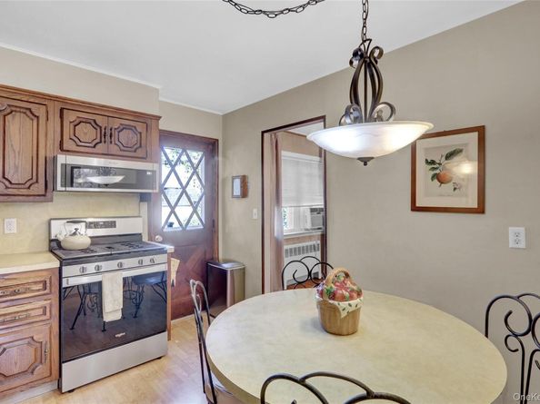 60 Elizabeth Drive, Bethpage NY 11714
