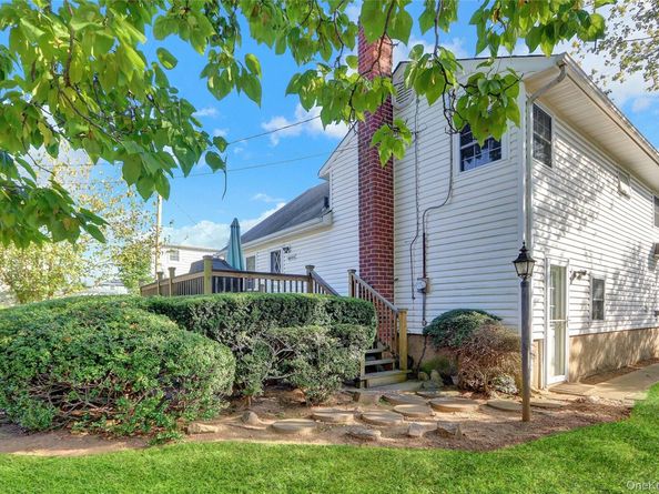 60 Elizabeth Drive, Bethpage NY 11714
