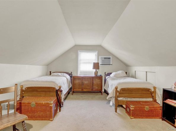 60 Elizabeth Drive, Bethpage NY 11714