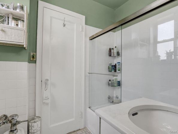 141 Woodmere Boulevard 6E, Woodmere NY 11598