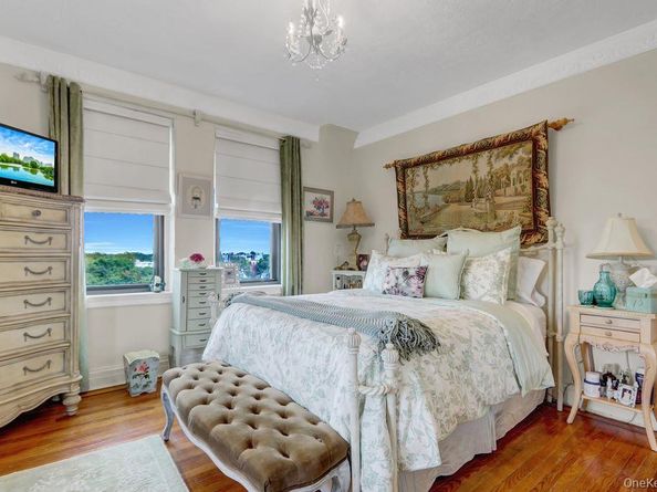 141 Woodmere Boulevard 6E, Woodmere NY 11598
