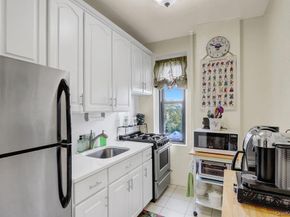 141 Woodmere Boulevard 6E, Woodmere NY 11598