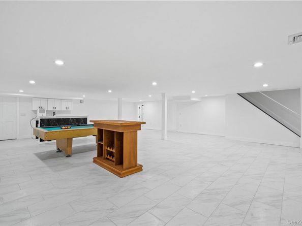 3A Lavender Lane, East Islip NY 11730
