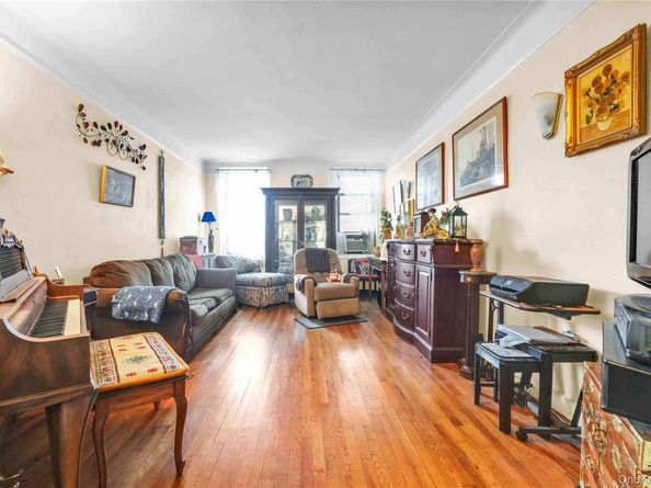 167-10 Crocheron Avenue 1F, Flushing NY 11358