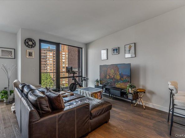 107-06 Queens Boulevard 6H, Forest Hills NY 11375