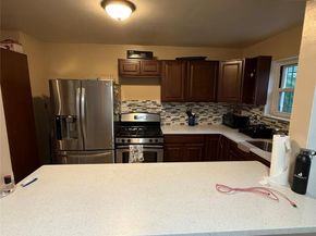 443 Howe Avenue, Bronx NY 10473