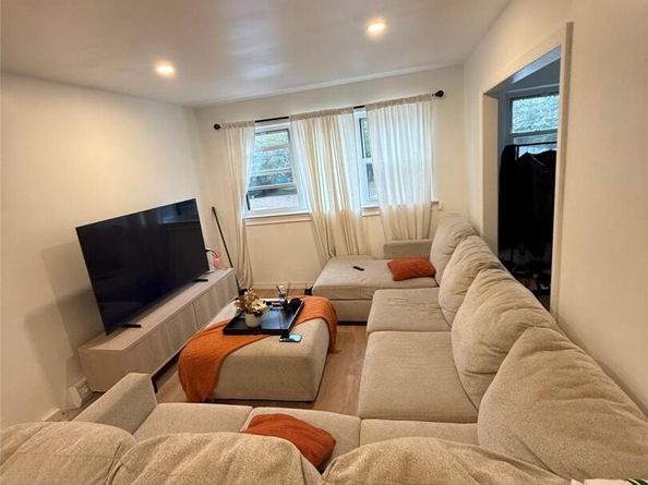 443 Howe Avenue, Bronx NY 10473